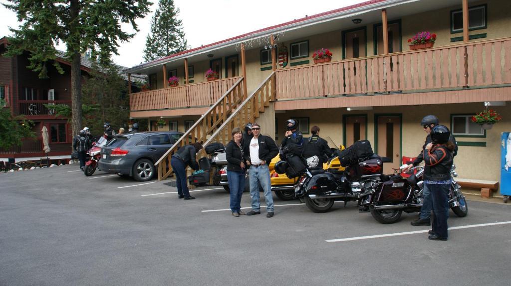 Motel Bo Radium Radium Hot Springs Exteriér fotografie