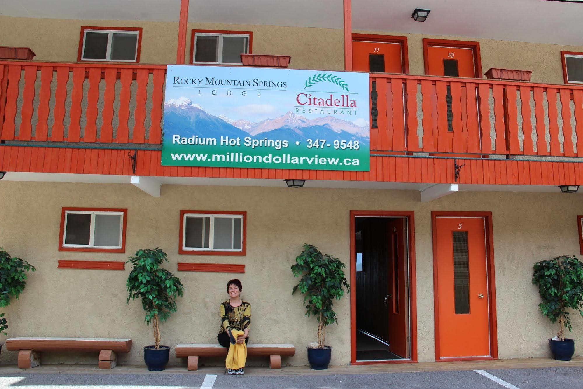 Motel Bo Radium Radium Hot Springs Exteriér fotografie
