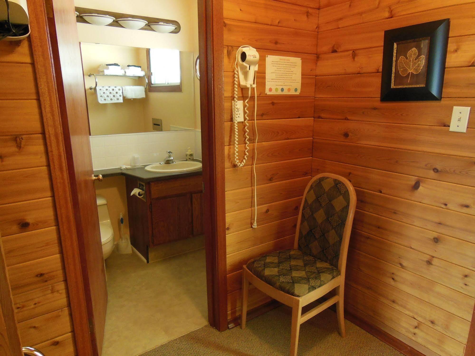 Motel Bo Radium Radium Hot Springs Exteriér fotografie